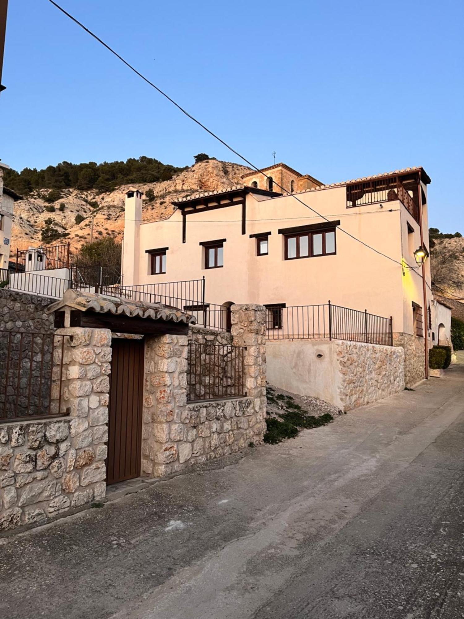 La Princesa Llorona Casa Rural Chillaron Del Rey Exterior photo